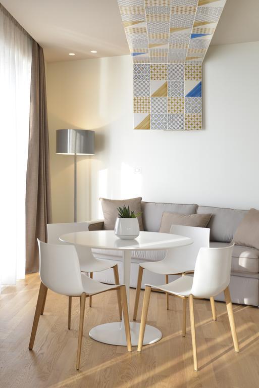 Gaura Apartments ตราปานี ห้อง รูปภาพ