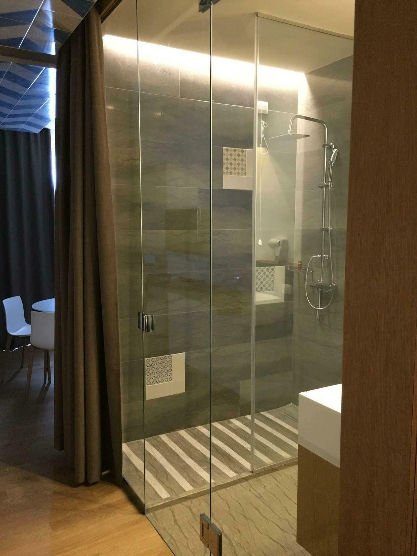 Gaura Apartments ตราปานี ภายนอก รูปภาพ